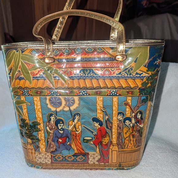 Delill Handbags - Vintage Delill Quilted Persian Scene Tote Bag .